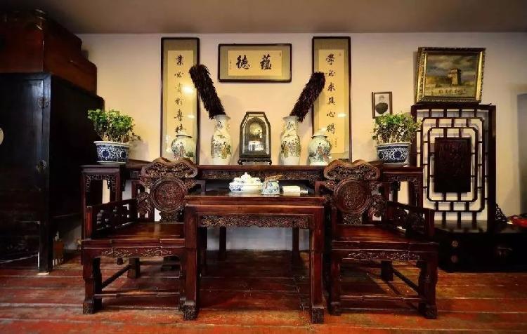  老物件的记忆：八仙桌