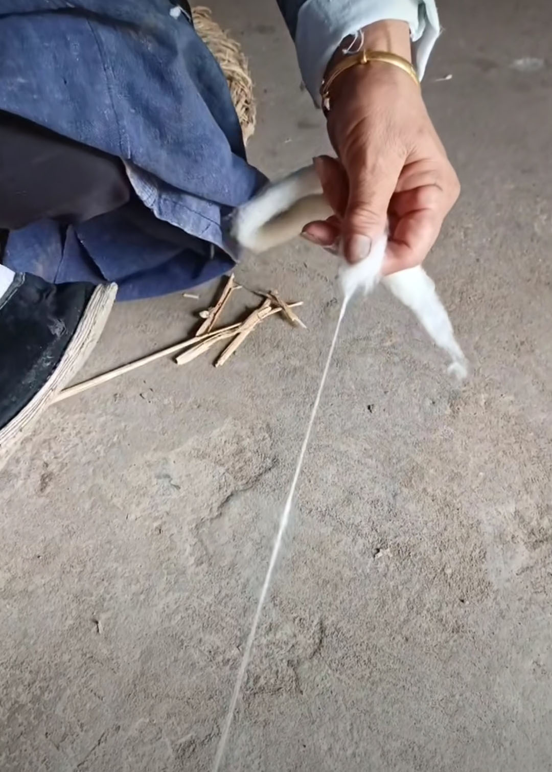 老物件的记忆：老纺车