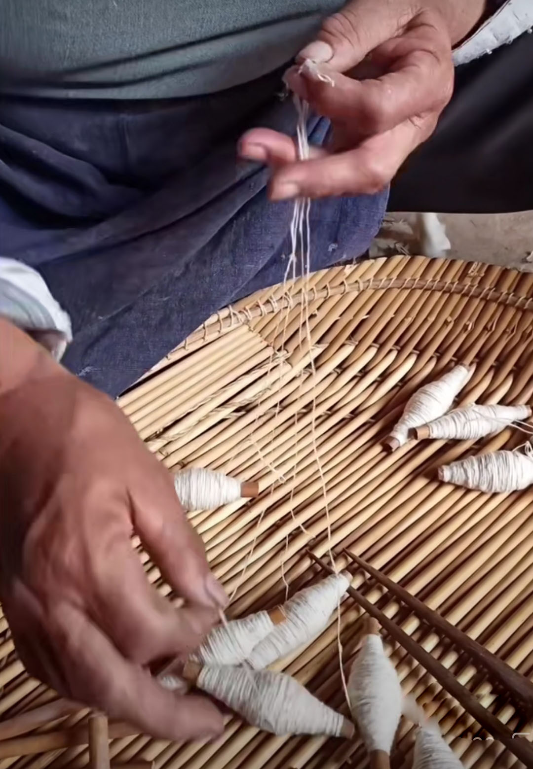 老物件的记忆：老纺车